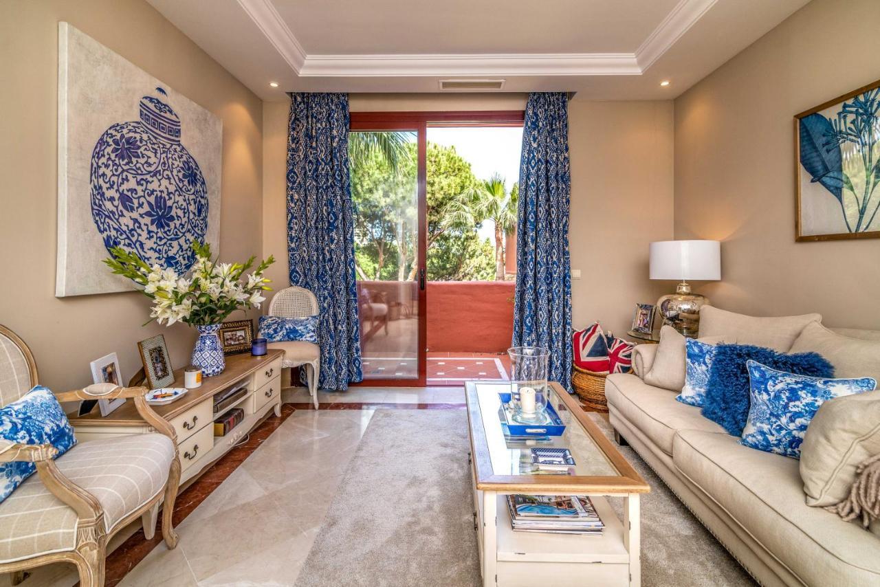 Luxury 2-Bed Apartment In Elviria W Pool 마르베야 외부 사진
