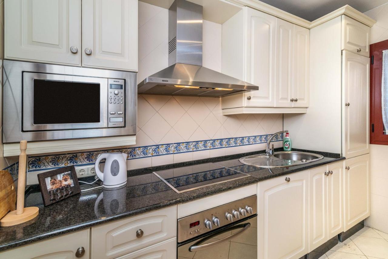 Luxury 2-Bed Apartment In Elviria W Pool 마르베야 외부 사진